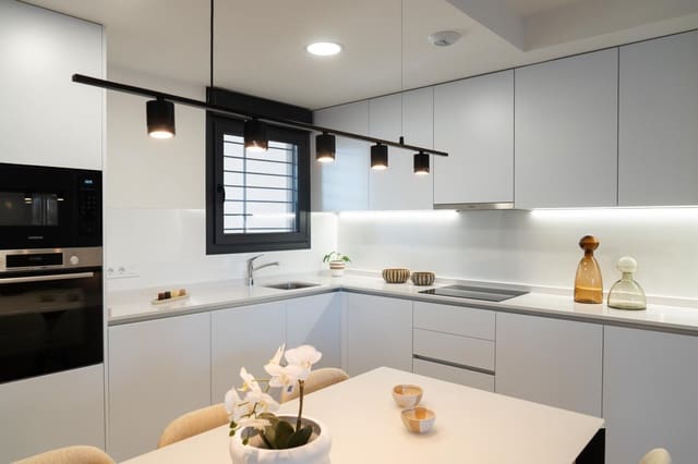 2 bedroom Flat for sale in Puig with garage - € 434,000 (Ref: 9899832)