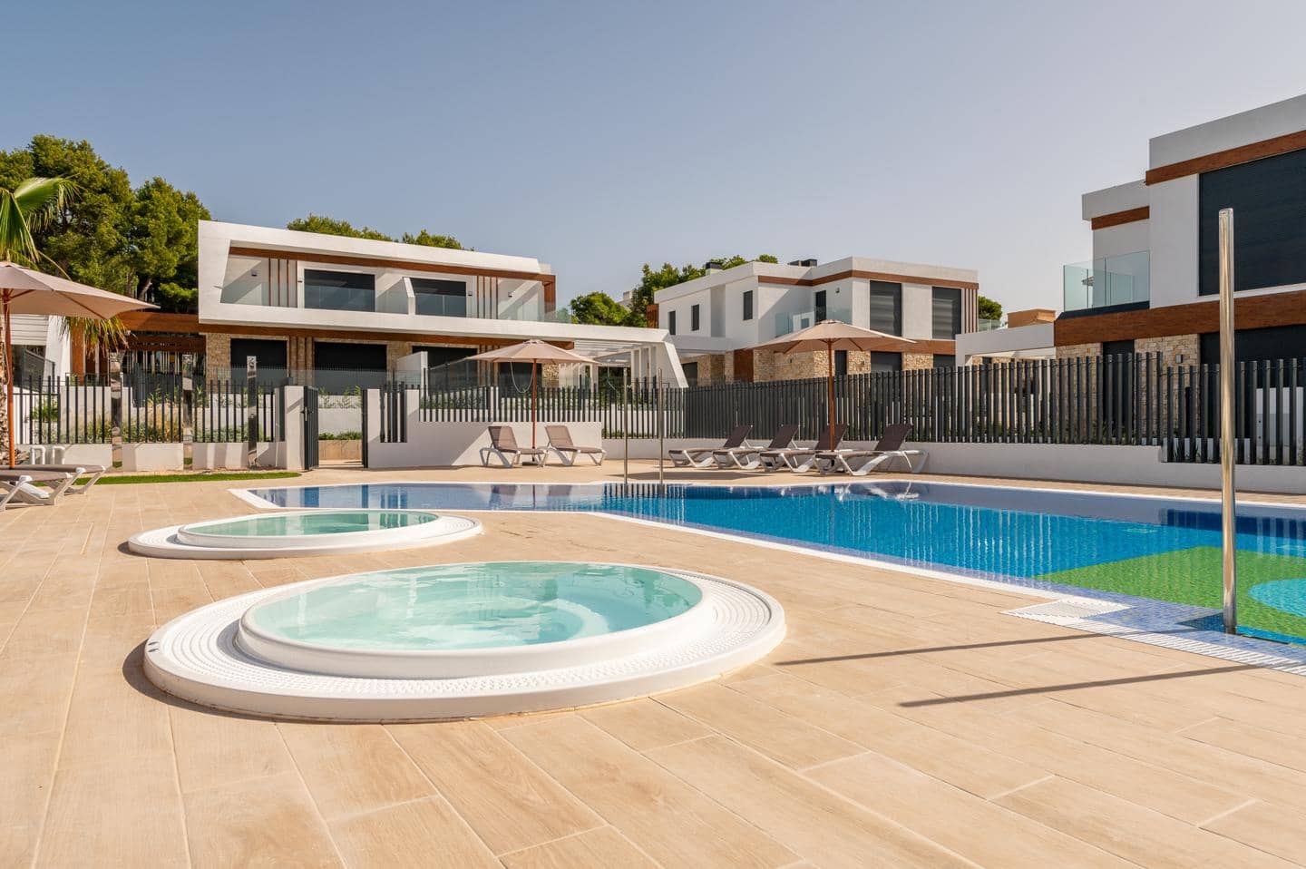 3 Zimmer Wohnung zu verkaufen in Cala Ratjada mit Garage - 1.084.000 € (Ref: 9902198)