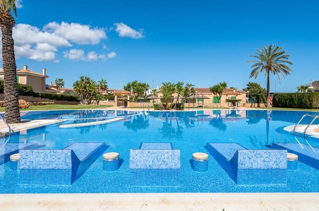 2 makuuhuone Bungalow myytävänä paikassa Cala Murada, Manacor mukana uima-altaan - 398 000 € (Ref: 9902595)