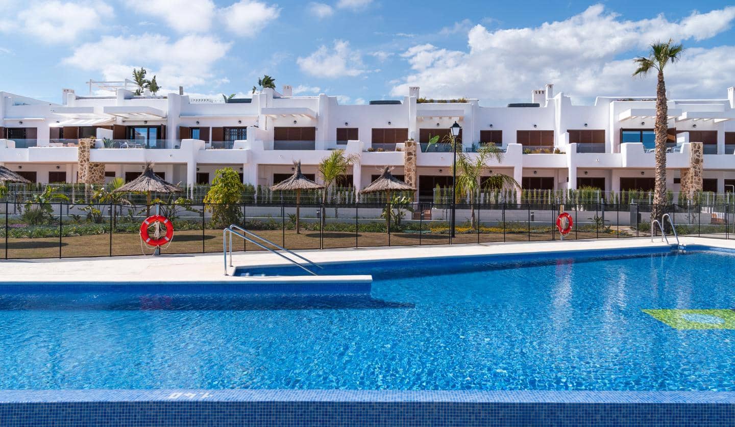 3 quarto Bungalow para venda em San Juan de los Terreros com piscina - 356 000 € (Ref: 9904887)