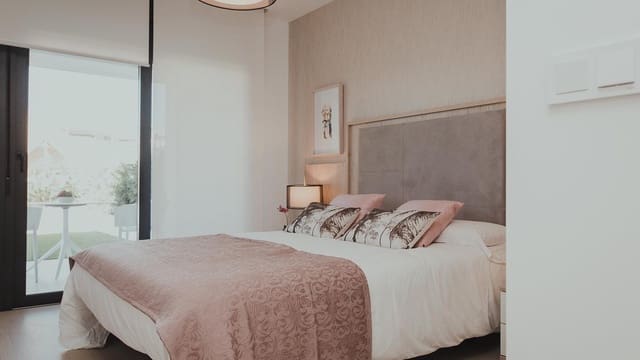 2 chambre Appartement à vendre à Cancelada, Estepona - 540 000 € (Ref: 9905031)