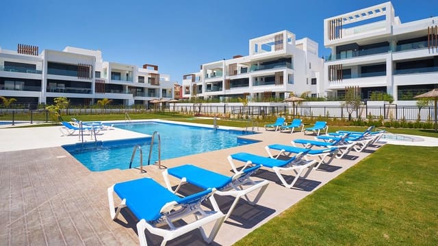 2 chambre Appartement à vendre à Cancelada, Estepona - 540 000 € (Ref: 9905031)