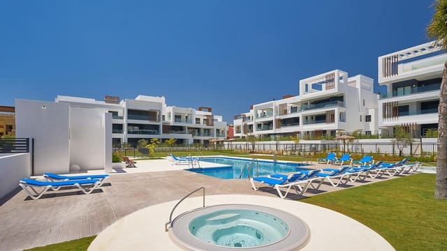 2 chambre Appartement à vendre à Cancelada, Estepona - 540 000 € (Ref: 9905031)