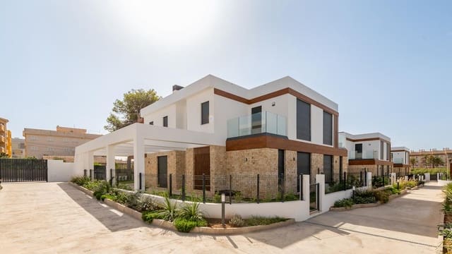 3 soveværelse Lejlighed til salg i Cala Ratjada, Capdepera med garage - € 947.000 (Ref: 9911823)