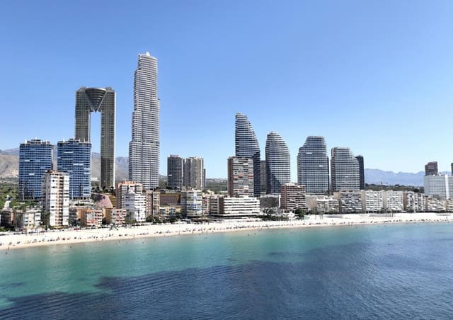 2 Zimmer Wohnung zu verkaufen in Playa Poniente, Benidorm - 905.000 € (Ref: 9911825)