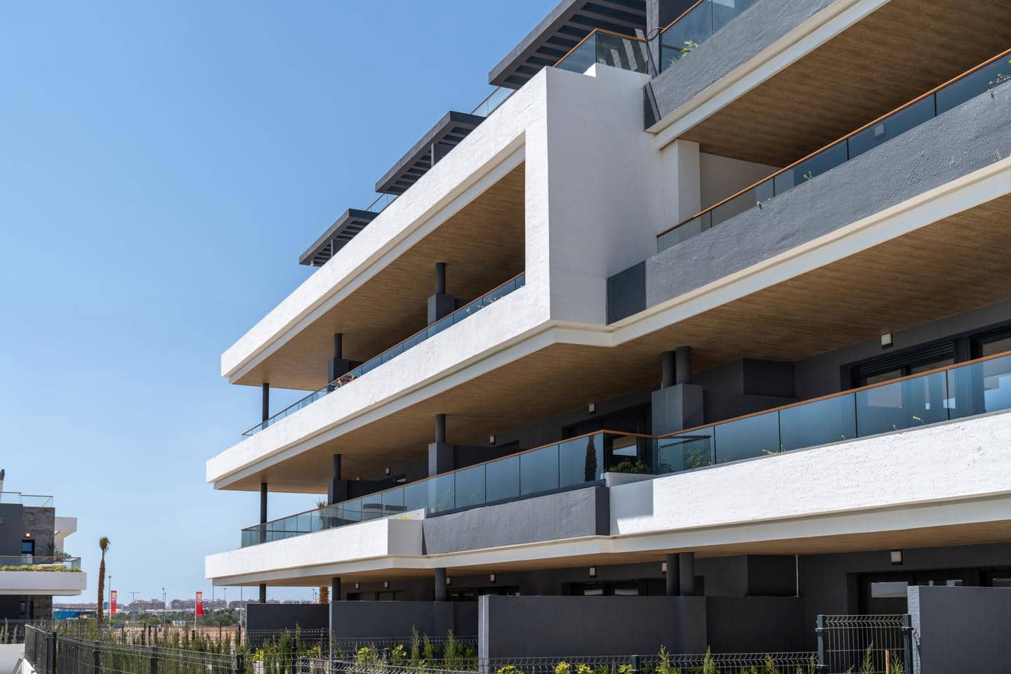 3 soveværelse Bungalow til salg i Torrevieja med swimmingpool garage - € 442.000 (Ref: 9929874)