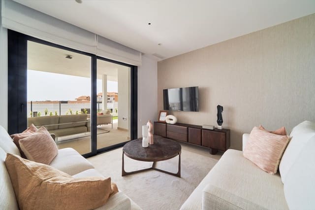 2 soverom Leilighet til salgs i Las Gaviotas  - Carvajal, Fuengirola med svømmebasseng garasje - € 881 000 (Ref: 9929881)