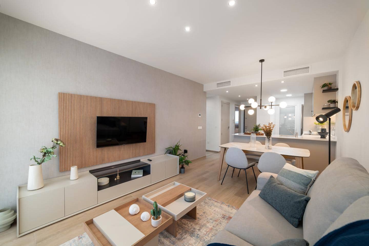 1 chambre Appartement à vendre à Torrevieja avec garage - 272 000 € (Ref: 9935108)