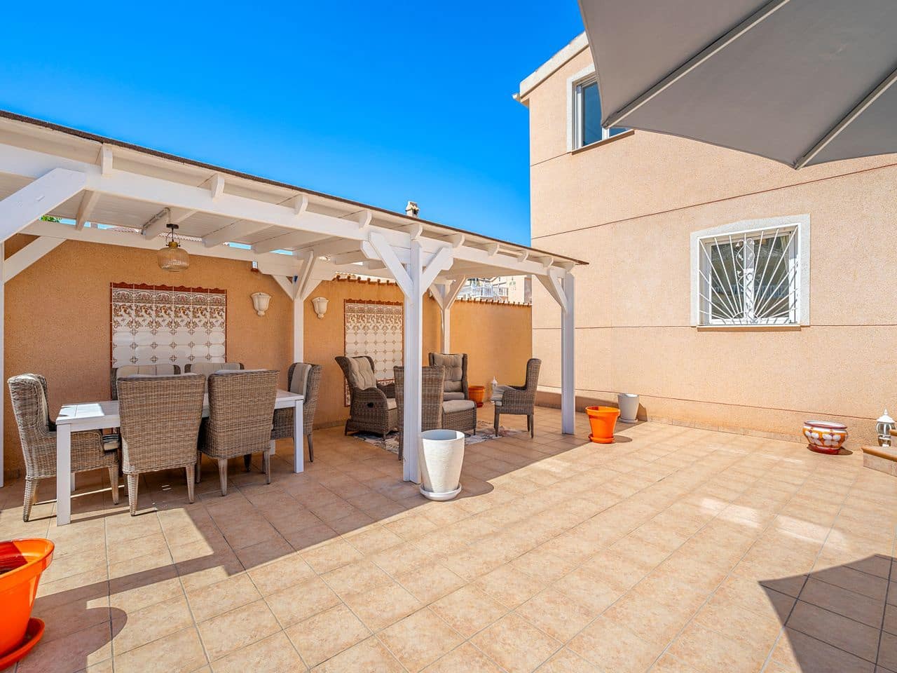 3 soveværelse Villa til salg i Rojales med swimmingpool garage - € 525.000 (Ref: 10172724)