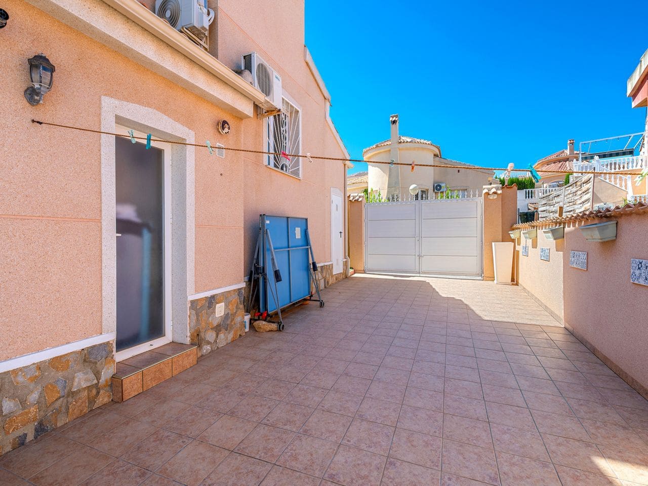 3 soveværelse Villa til salg i Rojales med swimmingpool garage - € 525.000 (Ref: 10172724)