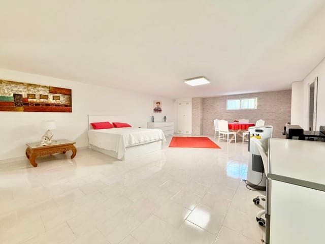 4 Zimmer Villa zu verkaufen in Ciudad Quesada, Rojales mit Pool Garage - 690.000 € (Ref: 10185925)