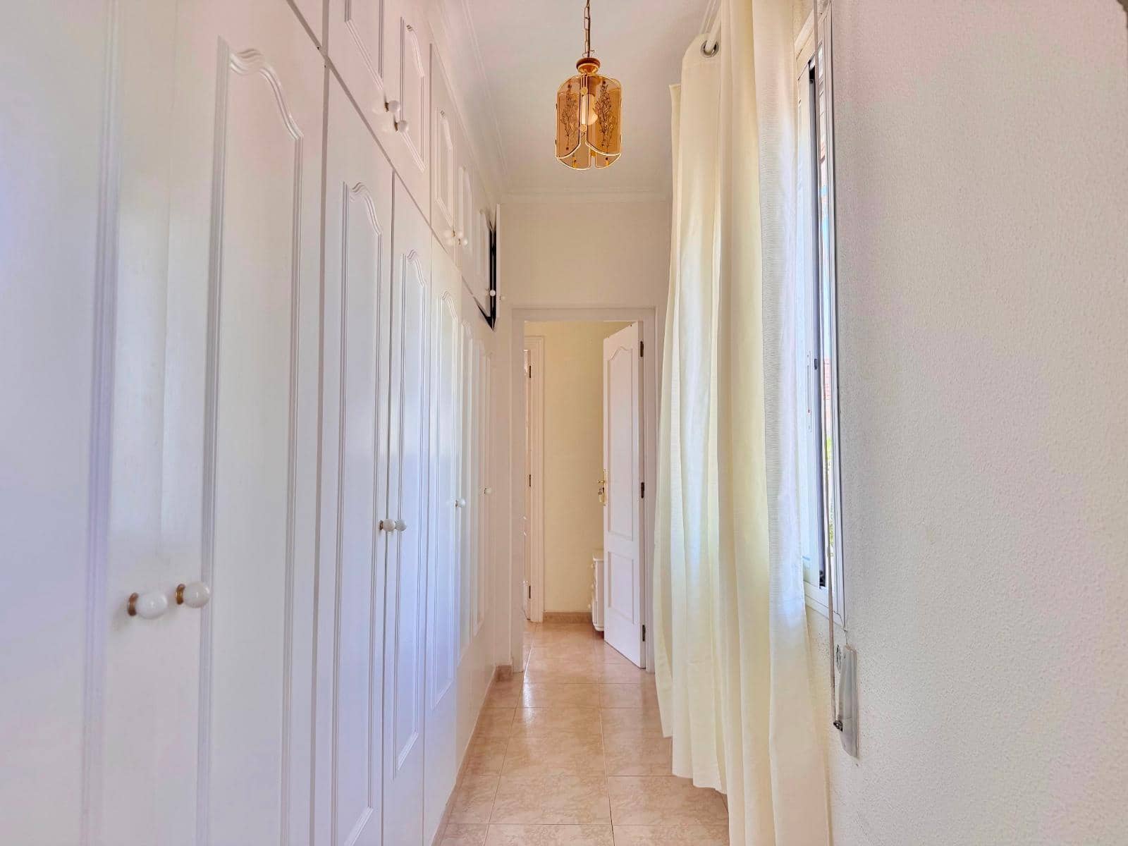 4 Zimmer Villa zu verkaufen in Ciudad Quesada mit Pool Garage - 690.000 € (Ref: 10185925)