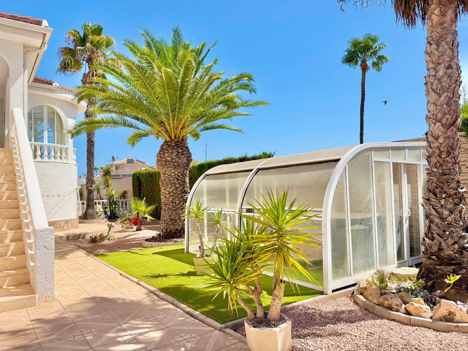 4 Zimmer Villa zu verkaufen in Ciudad Quesada mit Pool Garage - 690.000 € (Ref: 10185925)