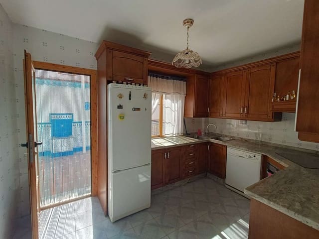 3 Zimmer Haus zu verkaufen in Illora mit Garage - 98.000 € (Ref: 10026063)