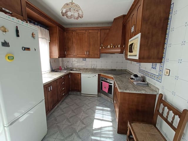 3 Zimmer Haus zu verkaufen in Illora mit Garage - 98.000 € (Ref: 10026063)