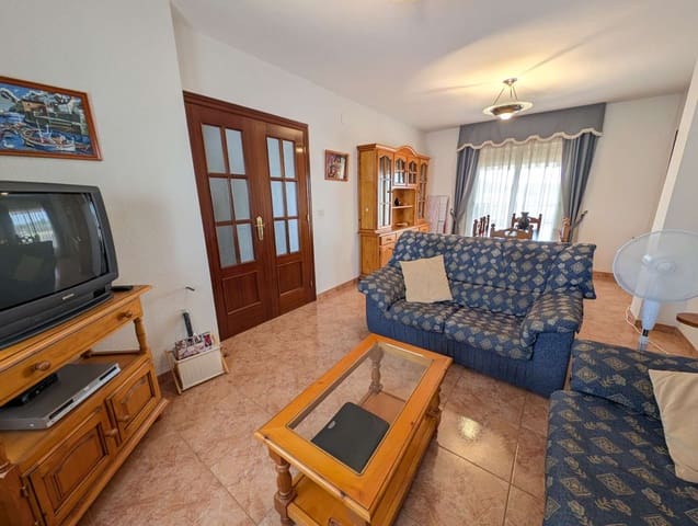3 bedroom Townhouse for sale in Illora with garage - € 159,900 (Ref: 10027700)