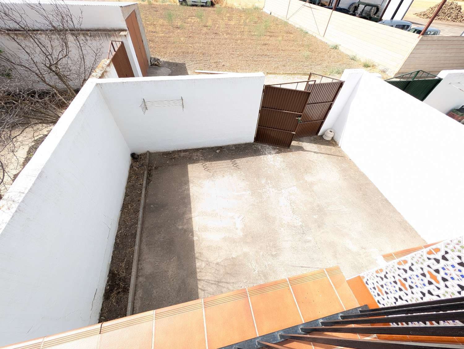 3 bedroom Townhouse for sale in Illora with garage - € 159,900 (Ref: 10027700)