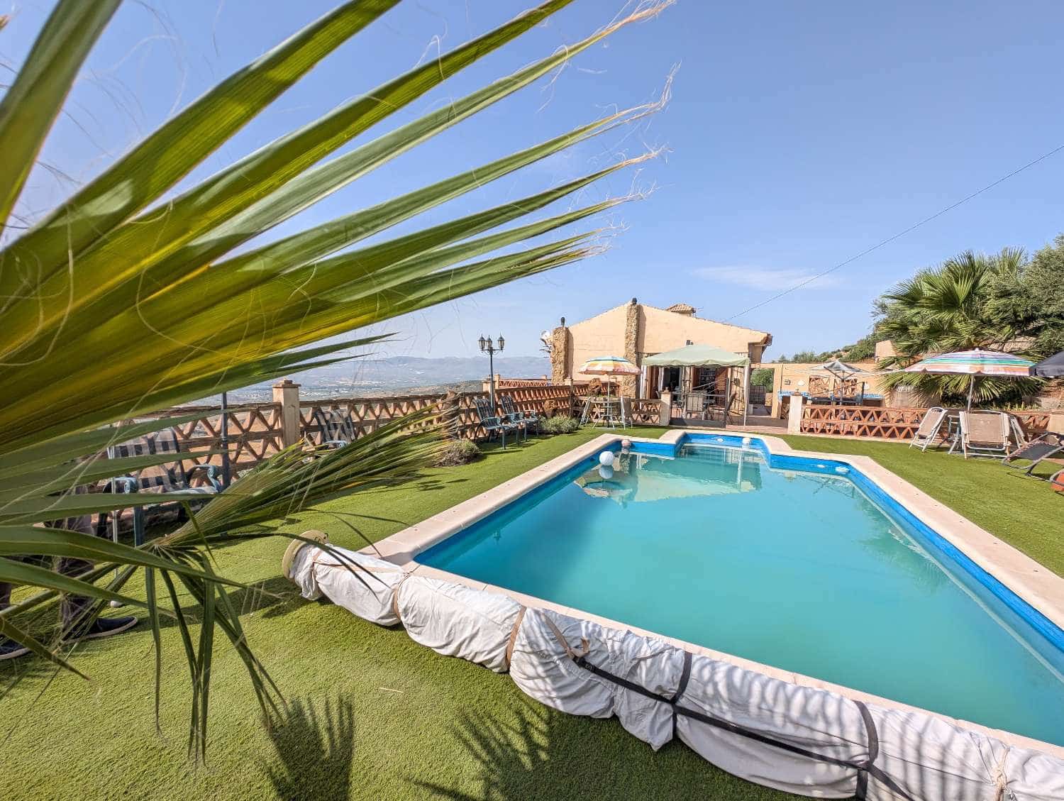 3 chambre Finca/Maison de Campagne à vendre à Montefrio avec piscine garage - 350 000 € (Ref: 10036314)