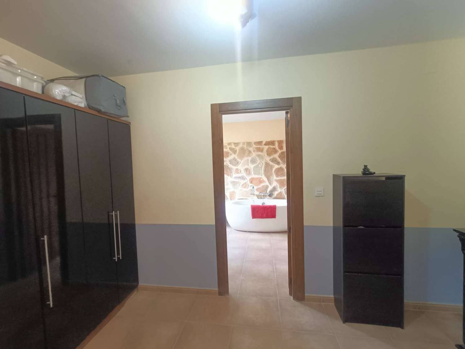 4 slaapkamer Finca/Landhuis te koop in Montefrio met zwembad garage - € 450.000 (Ref: 10066977)