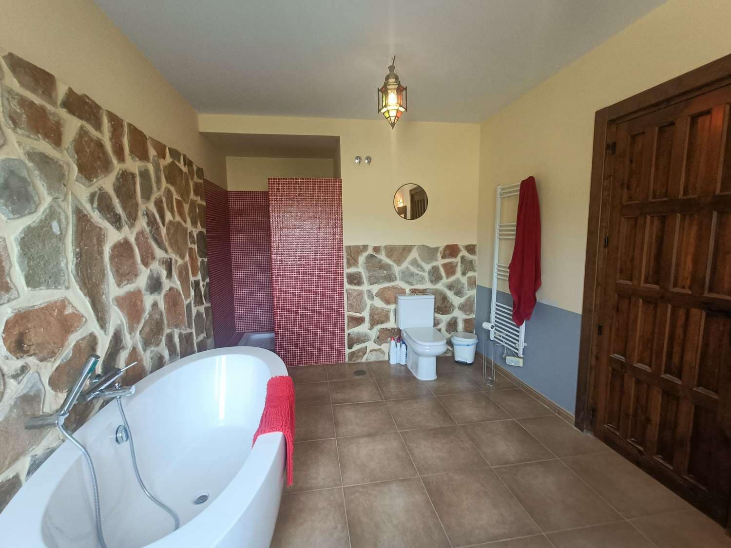 4 slaapkamer Finca/Landhuis te koop in Montefrio met zwembad garage - € 450.000 (Ref: 10066977)