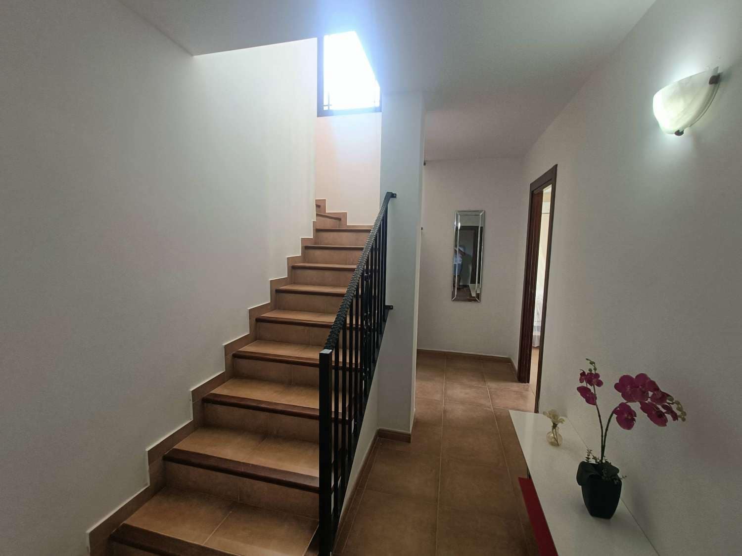 4 slaapkamer Finca/Landhuis te koop in Montefrio met zwembad garage - € 450.000 (Ref: 10066977)
