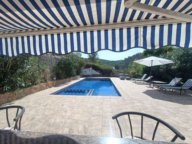 4 slaapkamer Finca/Landhuis te koop in Montefrío met zwembad garage - € 450.000 (Ref: 10066977)