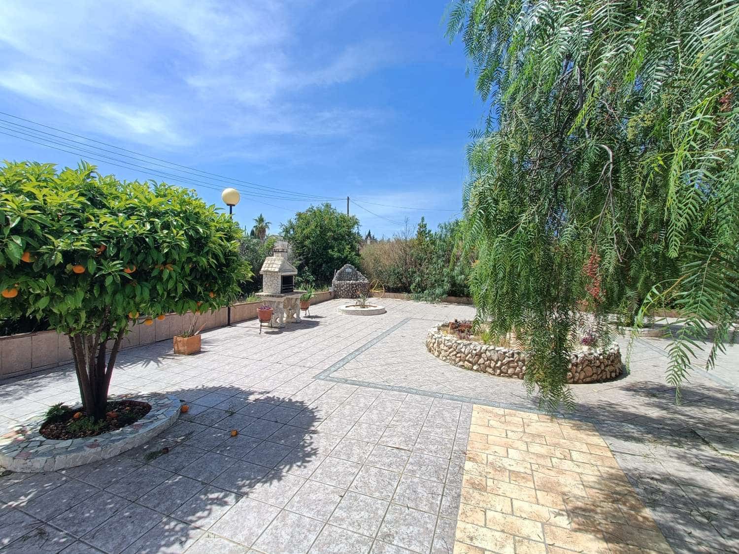Finca/Casa Rural de 3 habitaciones en Moraleda de Zafayona en venta con piscina garaje - 225.000 € (Ref: 10071877)