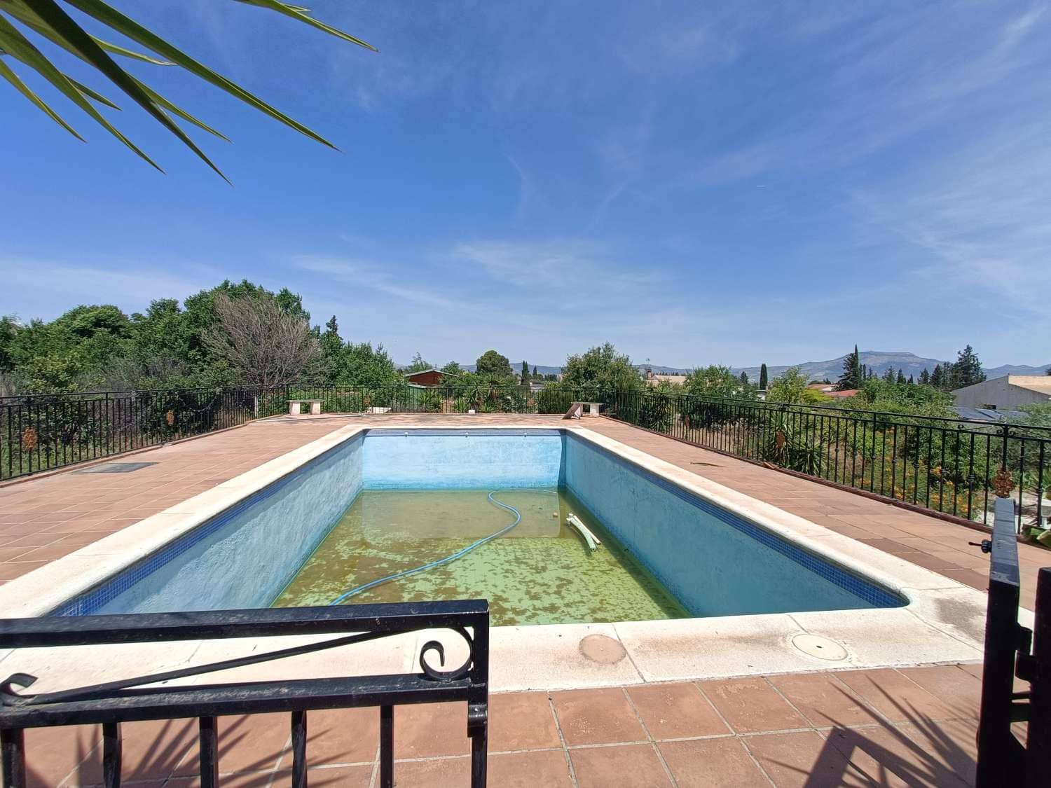 Finca/Casa Rural de 3 habitaciones en Moraleda de Zafayona en venta con piscina garaje - 225.000 € (Ref: 10071877)