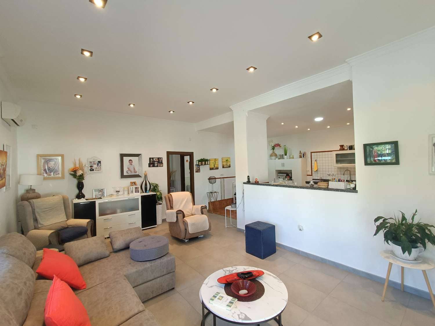 9 Zimmer Finca/Landgut zu verkaufen in Loja mit Pool Garage - 650.000 € (Ref: 10145718)