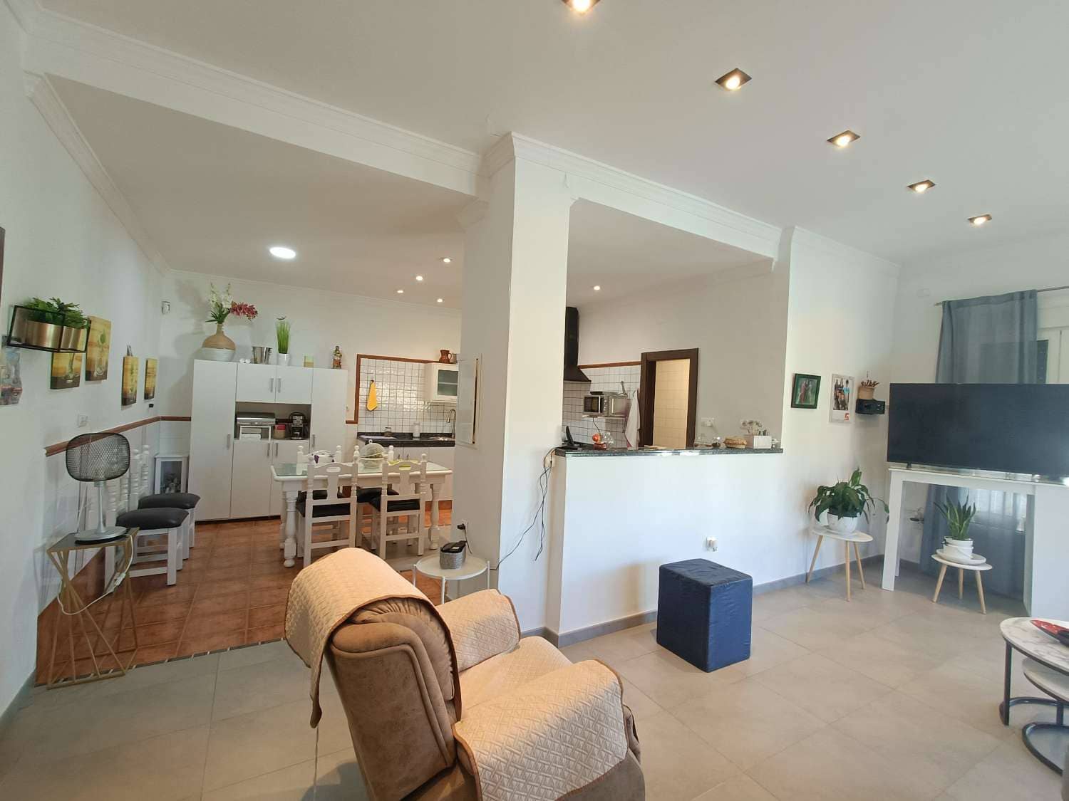 9 Zimmer Finca/Landgut zu verkaufen in Loja mit Pool Garage - 650.000 € (Ref: 10145718)