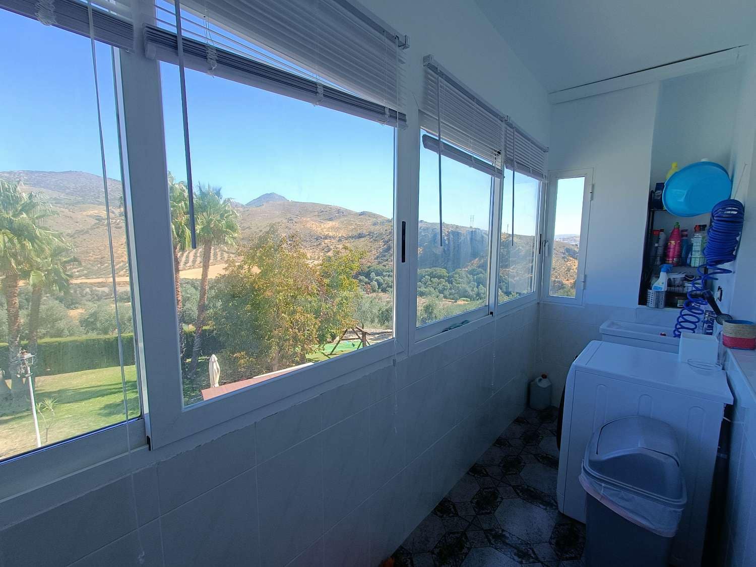 9 Zimmer Finca/Landgut zu verkaufen in Loja mit Pool Garage - 650.000 € (Ref: 10145718)