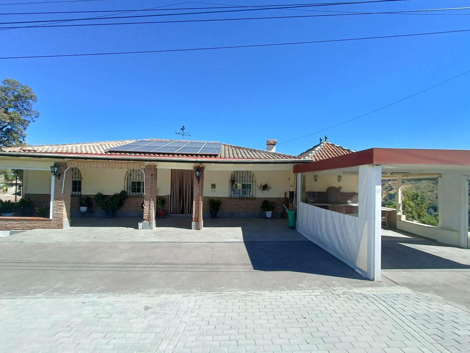 9 Zimmer Finca/Landgut zu verkaufen in Loja mit Pool Garage - 650.000 € (Ref: 10145718)