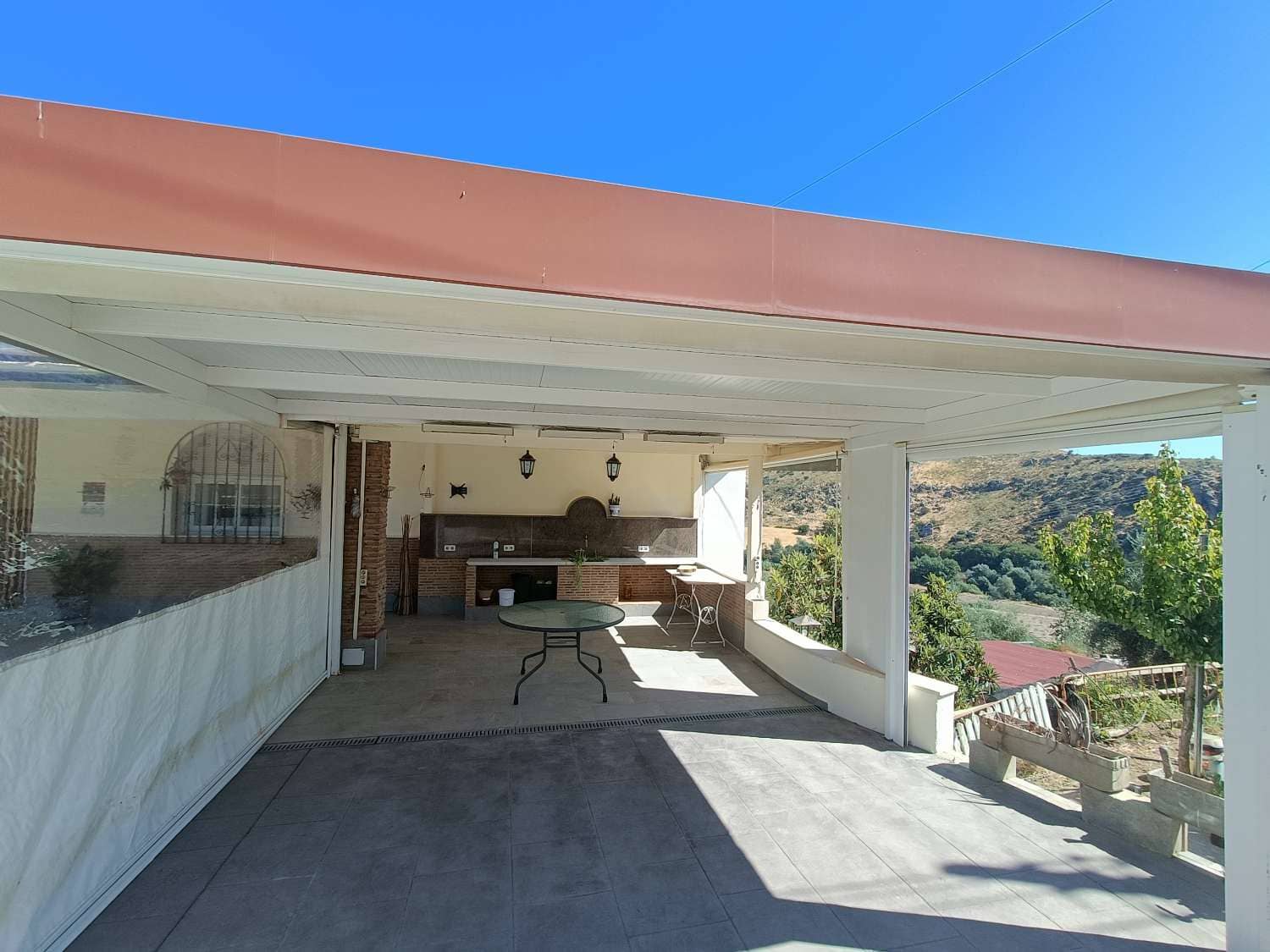 9 Zimmer Finca/Landgut zu verkaufen in Loja mit Pool Garage - 650.000 € (Ref: 10145718)