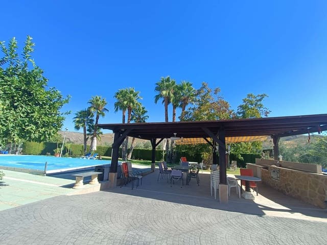 9 Zimmer Finca/Landgut zu verkaufen in Loja mit Pool Garage - 650.000 € (Ref: 10145718)