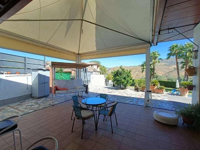 9 Zimmer Finca/Landgut zu verkaufen in Loja mit Pool Garage - 650.000 € (Ref: 10145718)