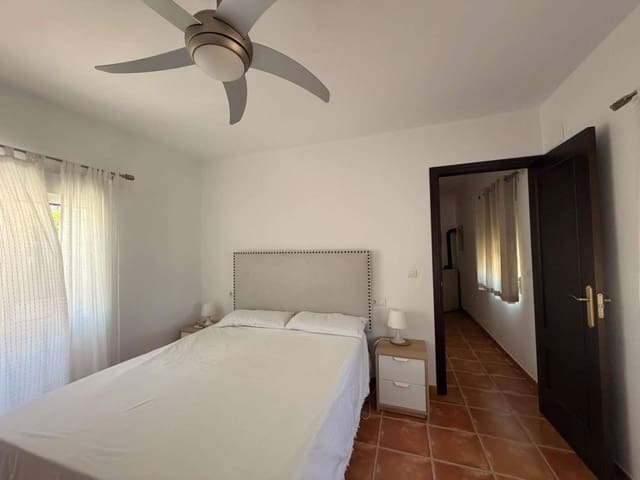 3 sypialnia Finka/Dom wiejski na sprzedaż w Alcalá la Real z basenem - 265 000 € (Ref: 10154546)