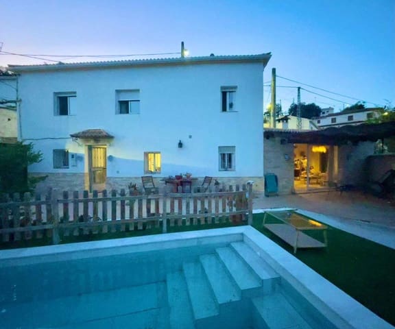 3 sypialnia Finka/Dom wiejski na sprzedaż w Alcalá la Real z basenem - 265 000 € (Ref: 10154546)