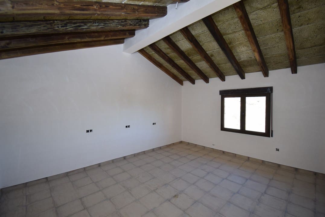 9 soveværelse Finca/Landehus til salg i Montefrio - € 380.000 (Ref: 4847483)