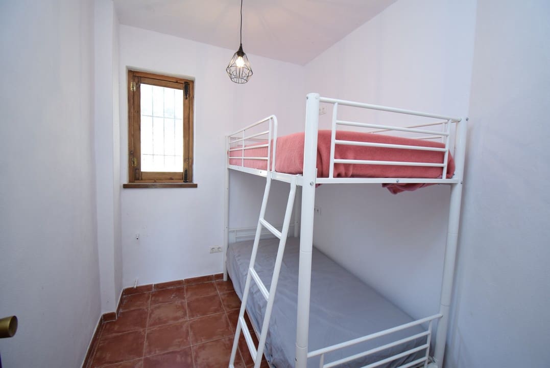 7 sypialnia Finka/Dom wiejski na sprzedaż w Illora z basenem - 299 900 € (Ref: 6258453)