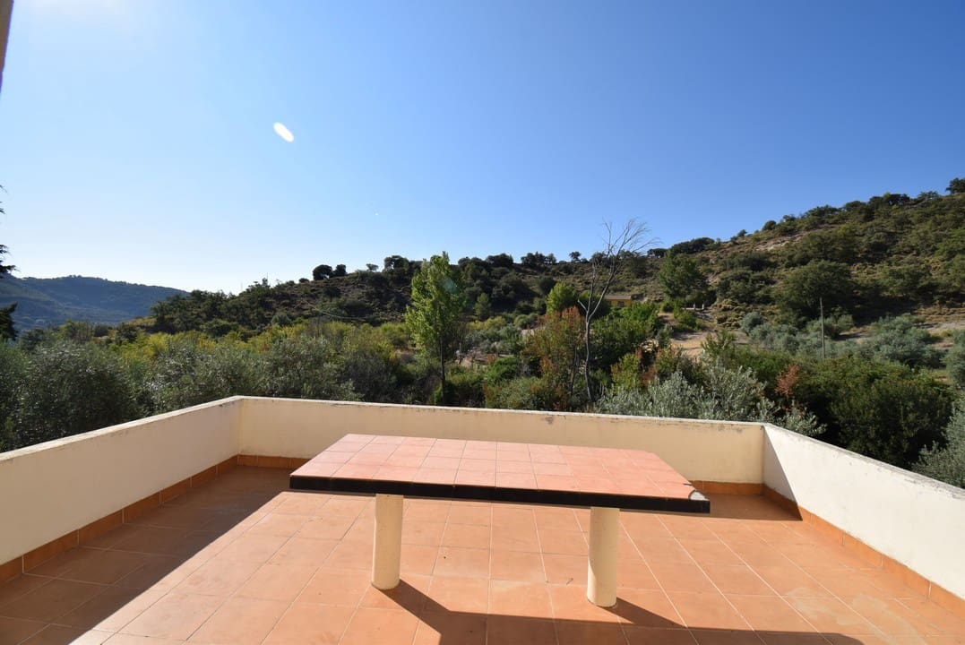 7 sypialnia Finka/Dom wiejski na sprzedaż w Illora z basenem - 299 900 € (Ref: 6258453)