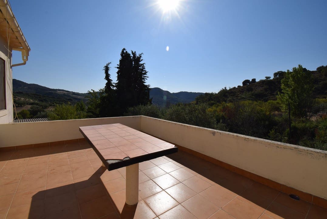 7 sypialnia Finka/Dom wiejski na sprzedaż w Illora z basenem - 299 900 € (Ref: 6258453)