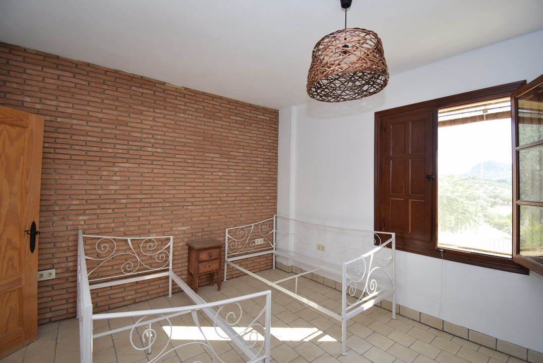 7 sypialnia Finka/Dom wiejski na sprzedaż w Illora z basenem - 299 900 € (Ref: 6258453)
