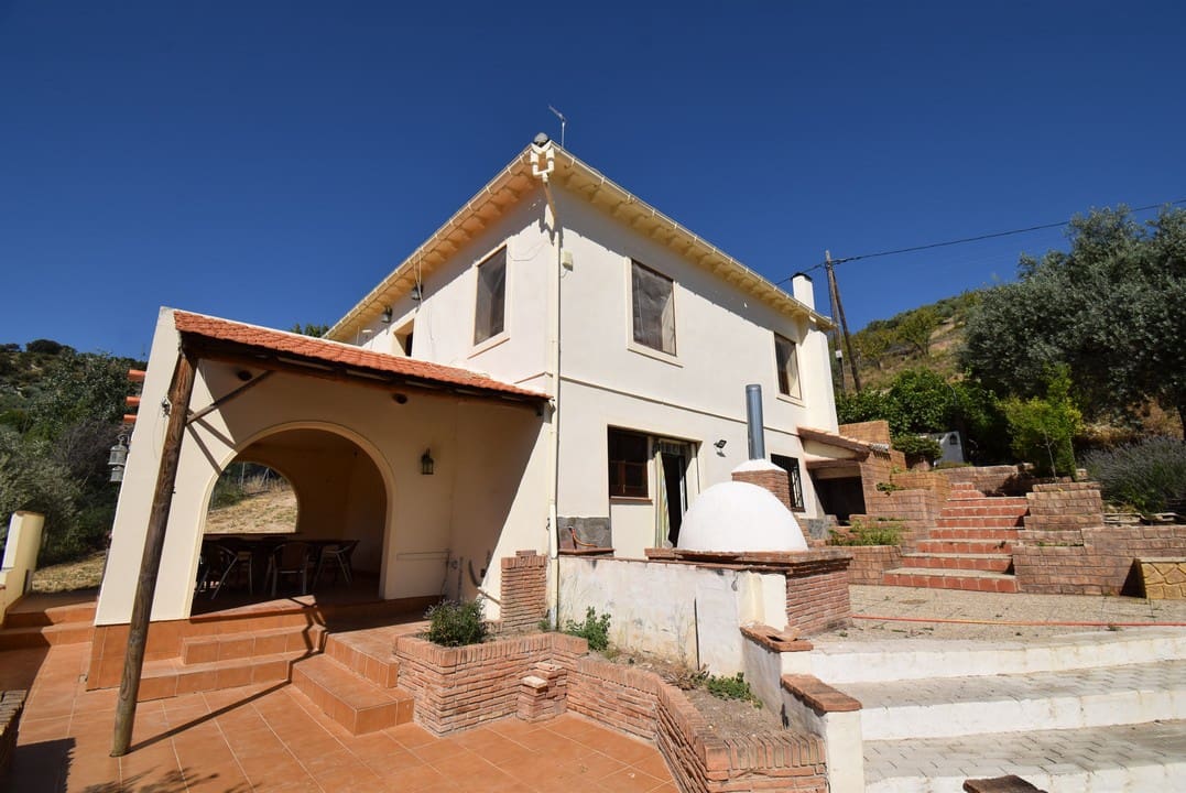 7 sypialnia Finka/Dom wiejski na sprzedaż w Illora z basenem - 299 900 € (Ref: 6258453)