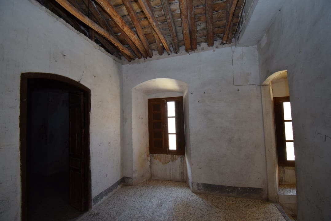 6 soveværelse Byhus til salg i Montefrio - € 90.000 (Ref: 6923940)