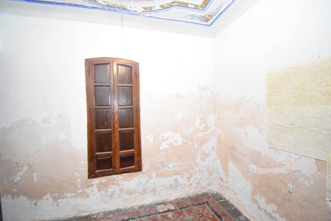 6 soveværelse Byhus til salg i Montefrio - € 90.000 (Ref: 6923940)