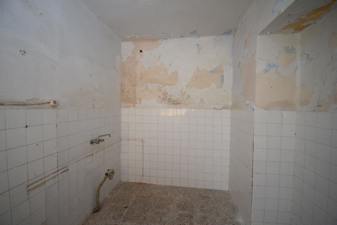 6 soveværelse Byhus til salg i Montefrio - € 90.000 (Ref: 6923940)