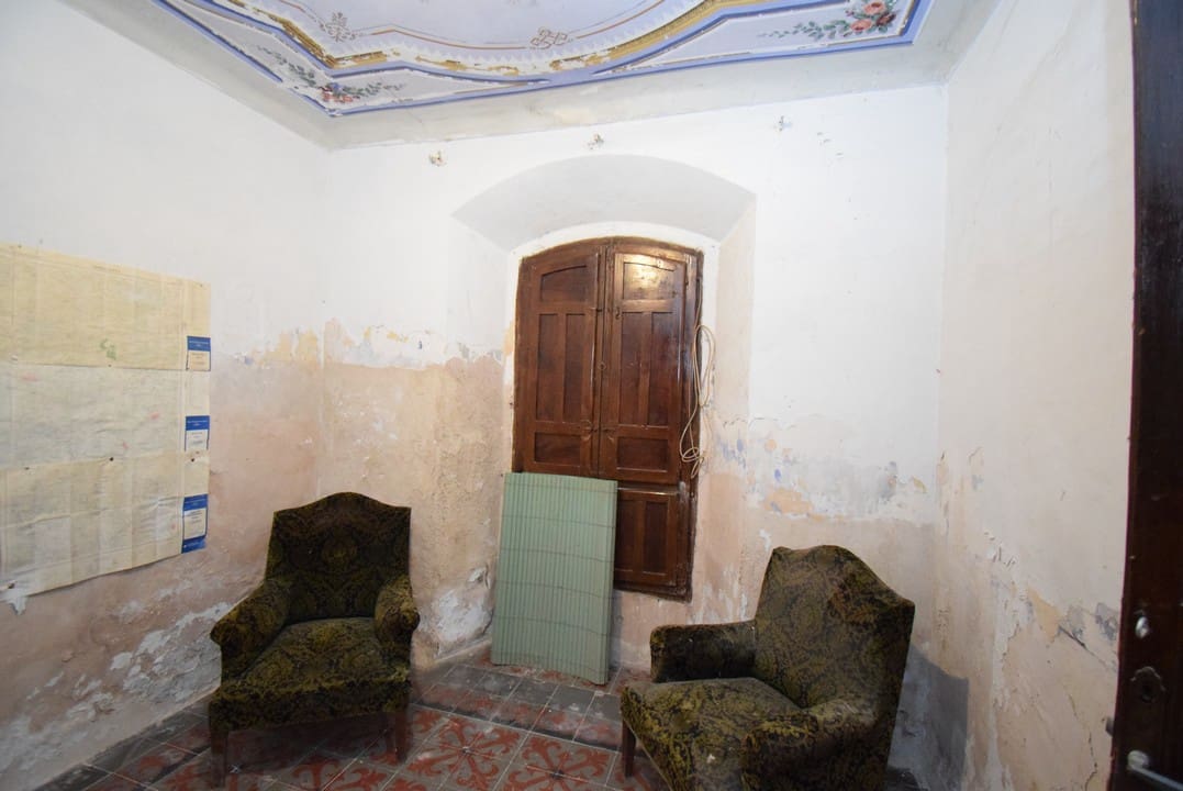 6 soveværelse Byhus til salg i Montefrio - € 90.000 (Ref: 6923940)