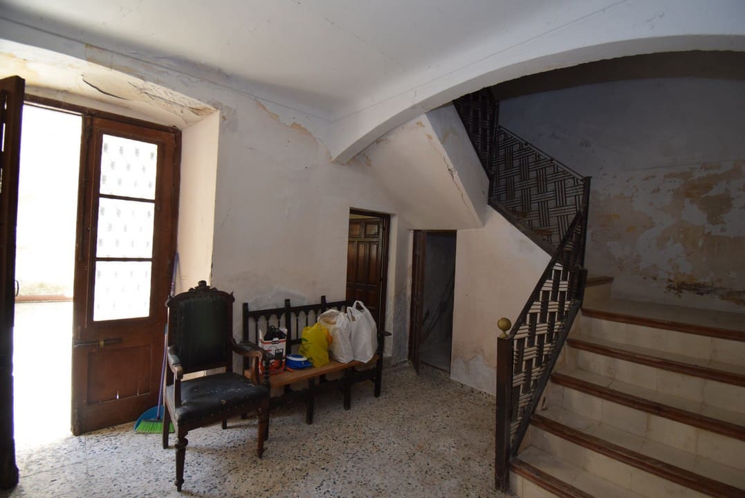 6 soveværelse Byhus til salg i Montefrio - € 90.000 (Ref: 6923940)