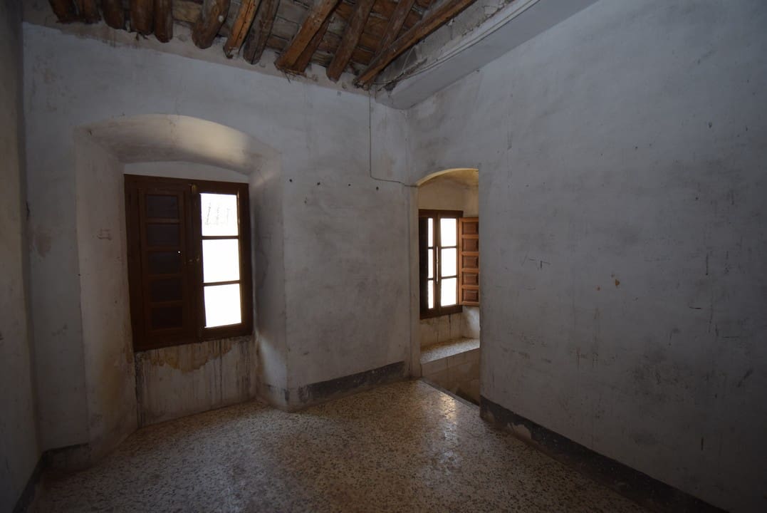 6 soveværelse Byhus til salg i Montefrio - € 90.000 (Ref: 6923940)