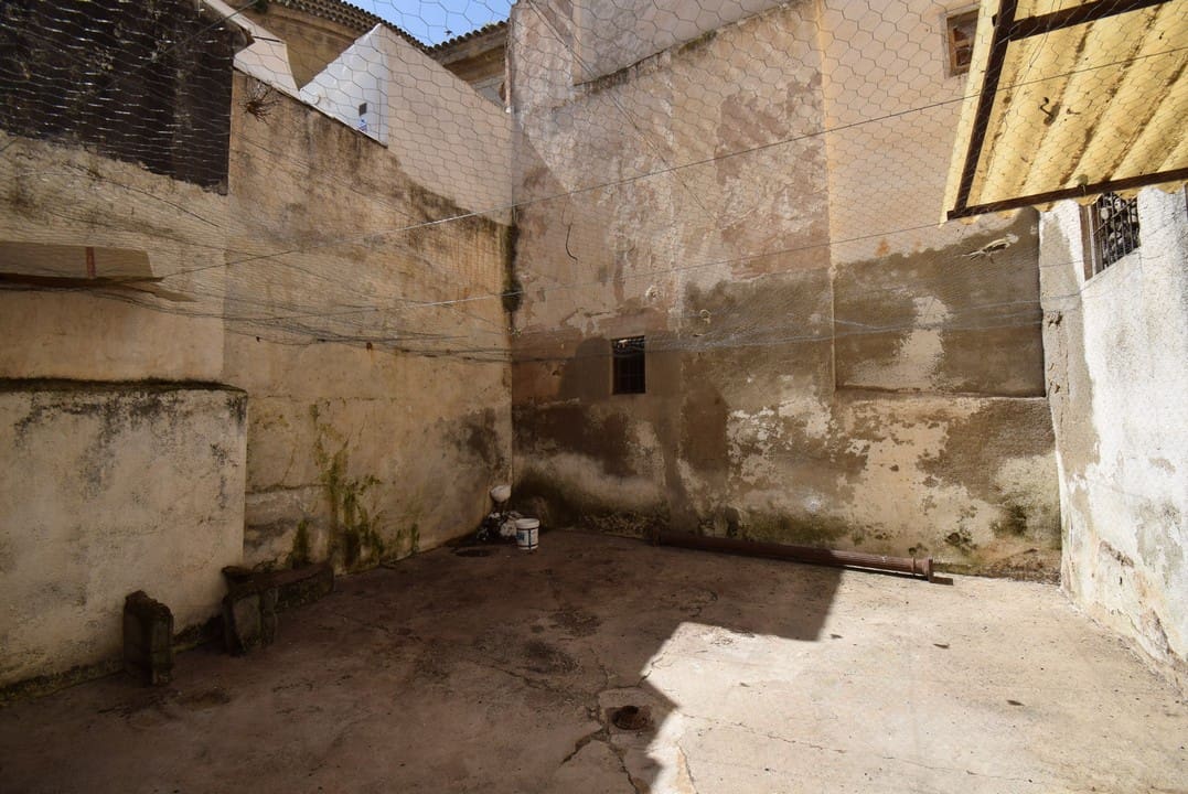 6 soveværelse Byhus til salg i Montefrio - € 90.000 (Ref: 6923940)